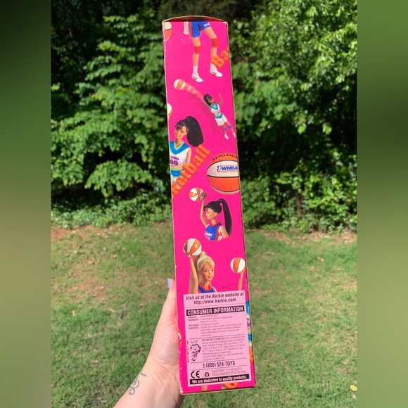 Vintage WNBA Barbie Doll - Picture 7 of 16